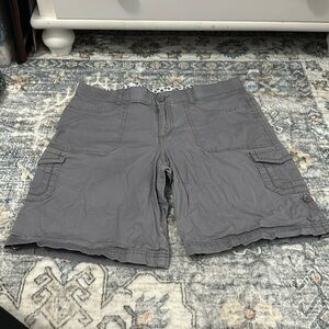 3/$20 ✨ Lee Sinfully Soft Shorts Size 14 Gray